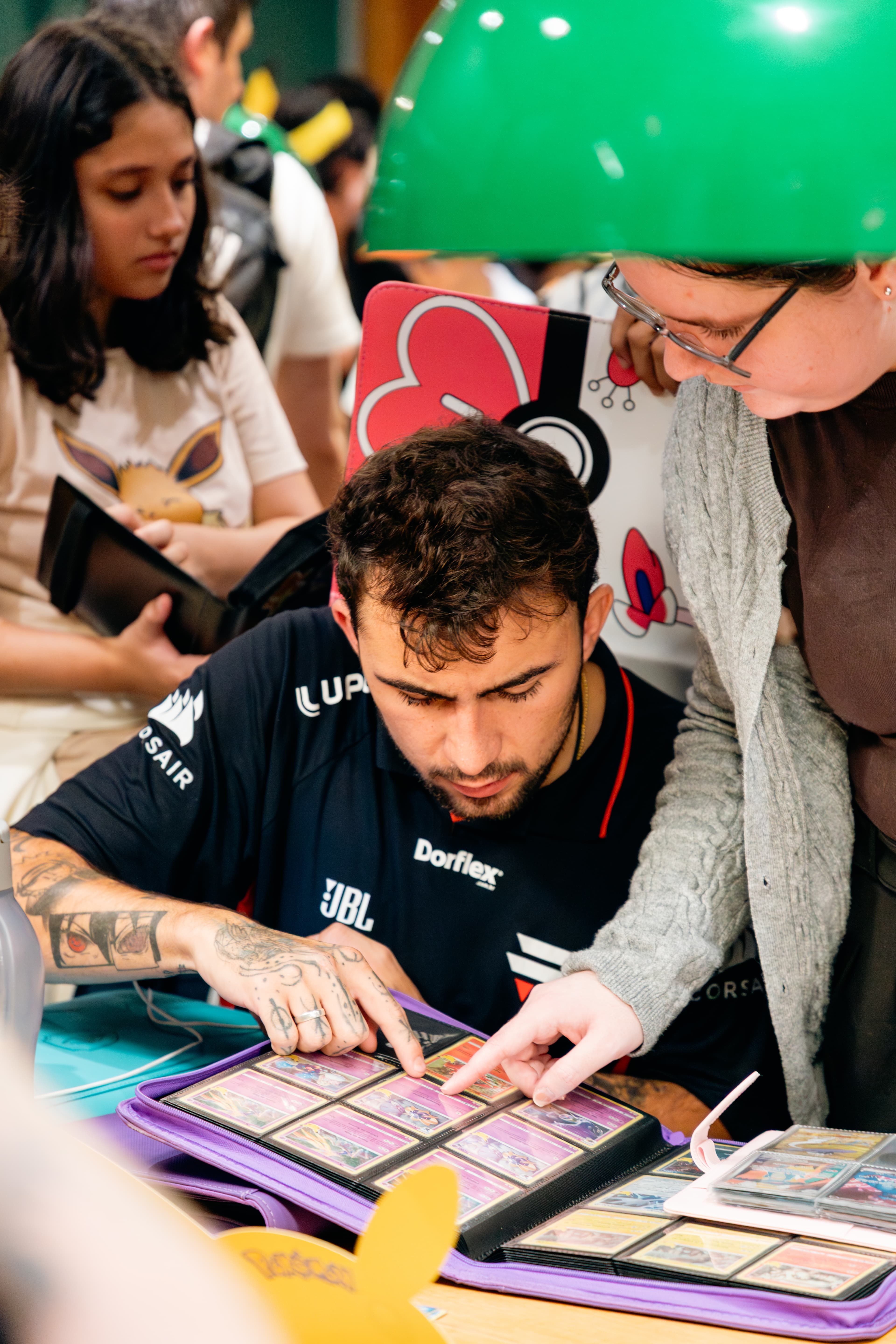 Detalhes do movimento de jogadores e cartas